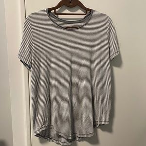 So gray and white striped t shirt